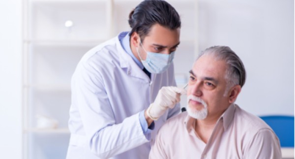 دكتور أنف أذن حنجرة عربي في هانوفر