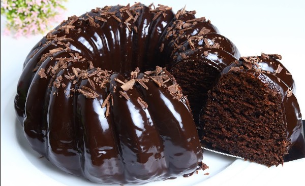 طريقة عمل كيكة الشوكولاتة بالصوص فاطمة أبو حاتي