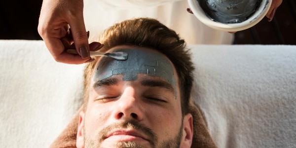 فوائد صنفرة الوجه