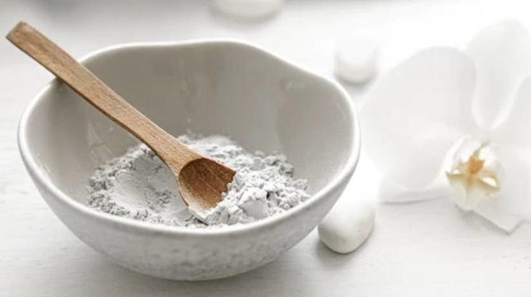 مكونات خلطة بياض الثلج للبشرة