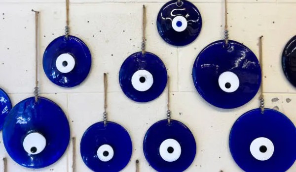 كيف أعرف أني مسحور