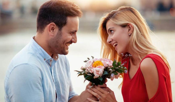 متى يقع الإنسان في الحب