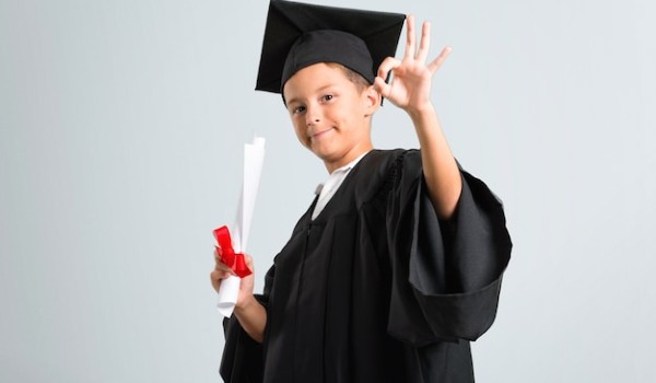 رسائل تهنئة بالنجاح بالثانوية العامة