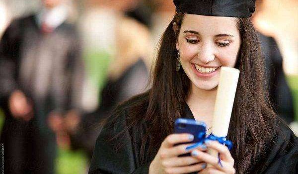 رسائل تهنئة بالنجاح بالثانوية العامة