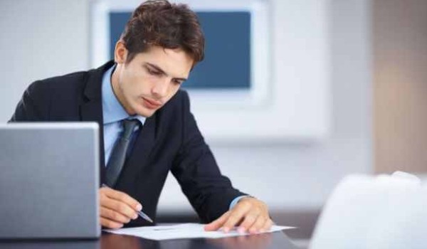 رسالة تهنئة بالعمل للأصدقاء