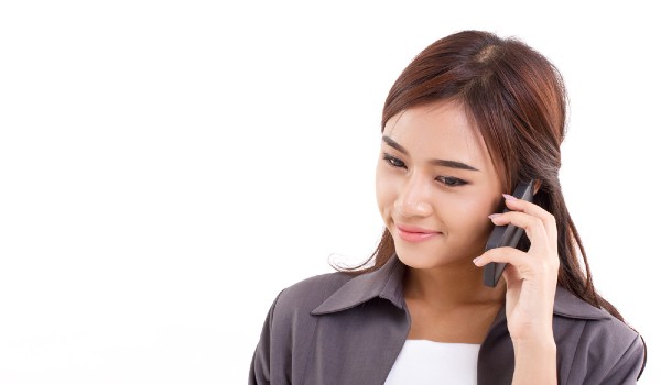 كيف أبدأ الحديث مع فتاة تعجبني