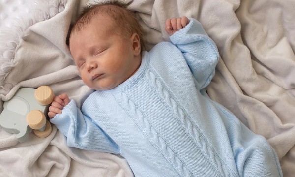 معنى اسم انس