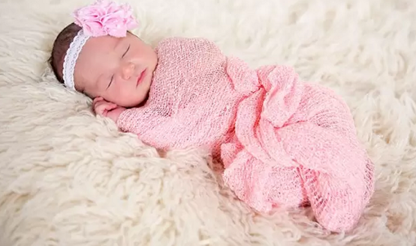 معنى اسم دالا