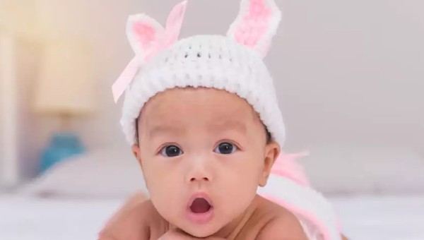 معنى اسم سميرة