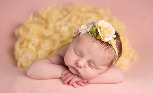 معنى اسم نادية