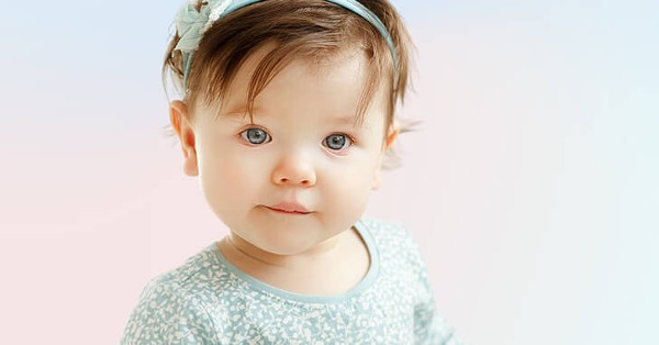 معنى اسم هنا