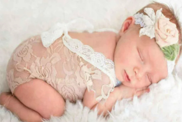 معنى اسم وانا