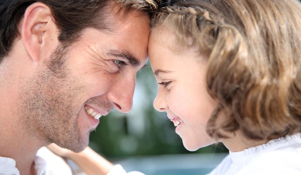 كلمات عن الاب الحنون