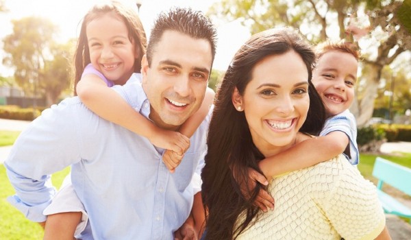 عبارات عن العائلة للواتس