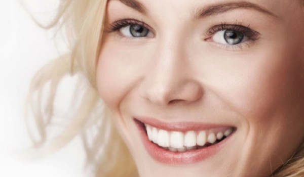 اجمل ما قيل في ابتسامة المرأة؟