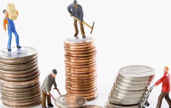 الفرق بين العائد على الاستثمار والعائد على رأس المال