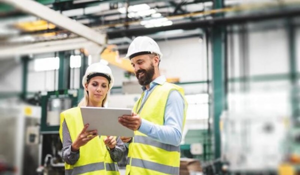 منحة دراسية مجانا في أيسلندا